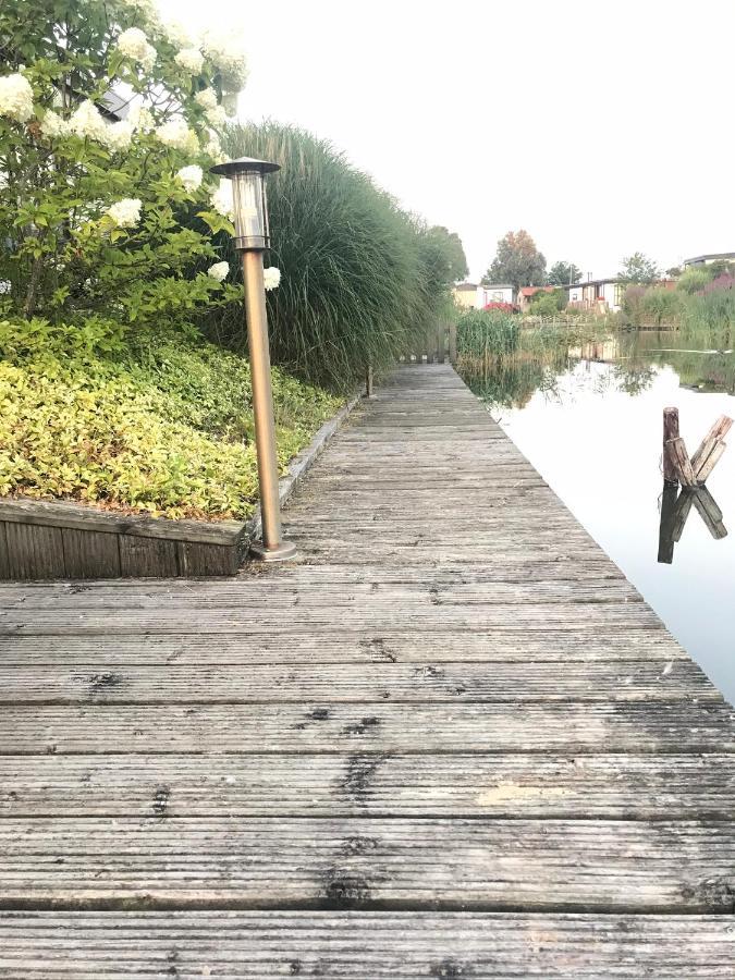Recreatie Centrum De Hollepoarte 2 Chalets87 Makkum Eksteriør bilde